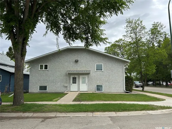UNIT 202-739 10th STREET, Humboldt, SK S0K 2A0