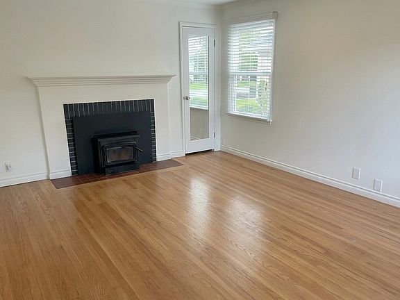 2nd image of 4413 47th Ave SW