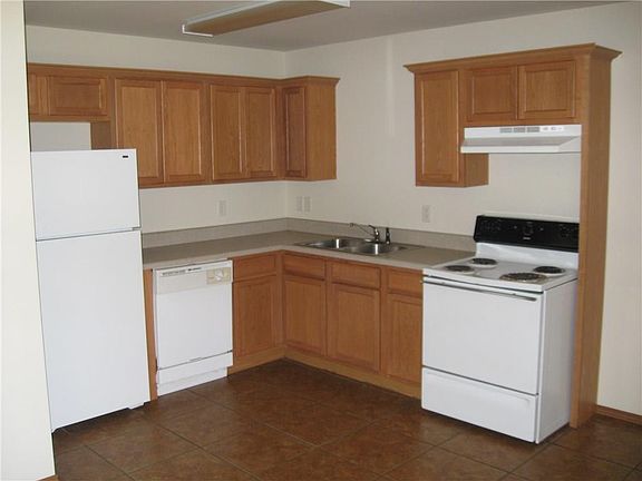 4th image of 413 E Marietta Ct