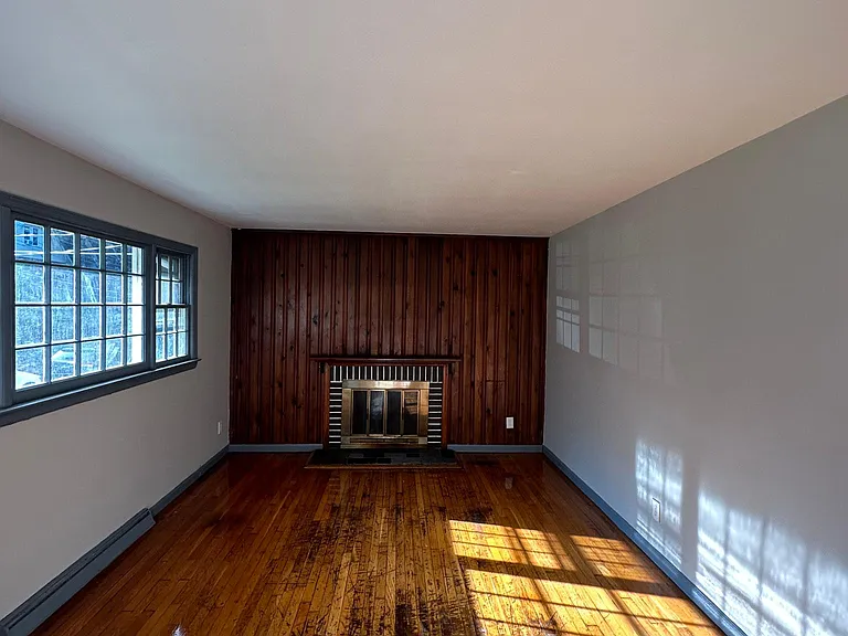 7 Hemlock St #1 — Photo 7