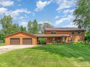 3375 E Hubbard Rd, Midland, MI 48642