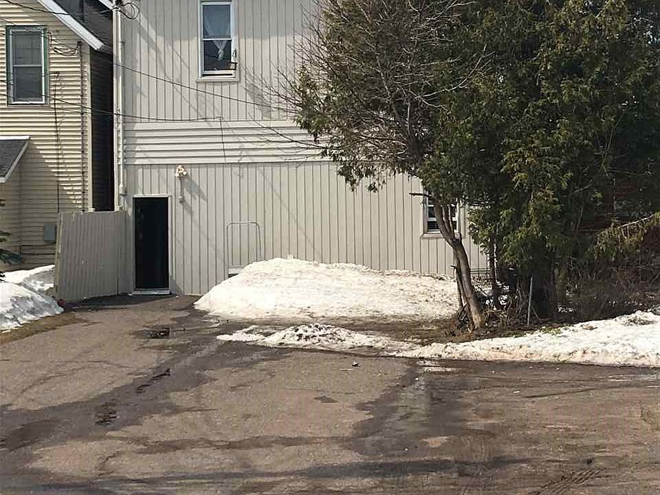 2nd image of 322 5th St