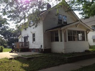 313 17th St NE, Cedar Rapids, IA 52402