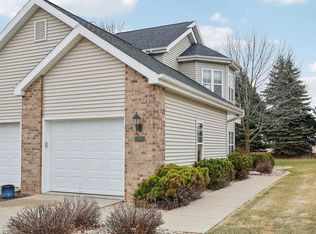 720 Dunn Ave #9, Oregon, WI 53575