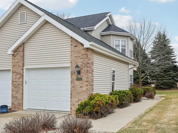 720 Dunn Avenue #9, Oregon, WI 53575