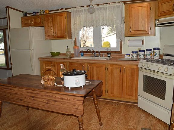 5th image of 5373 White Pine Ln