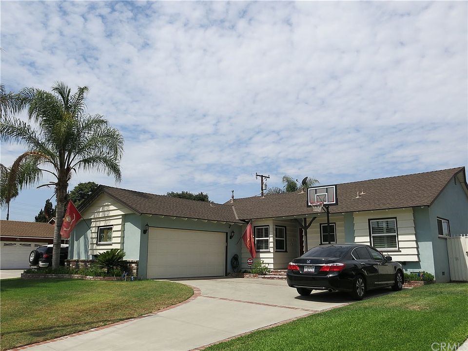 1st image of 549 N Larkin Dr