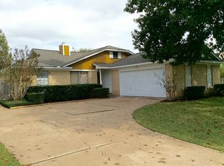 2527 Parkway Ave, Rosenberg, TX 77471