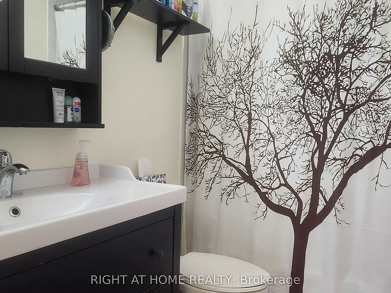 59 Havenhurst Cres — Photo 14