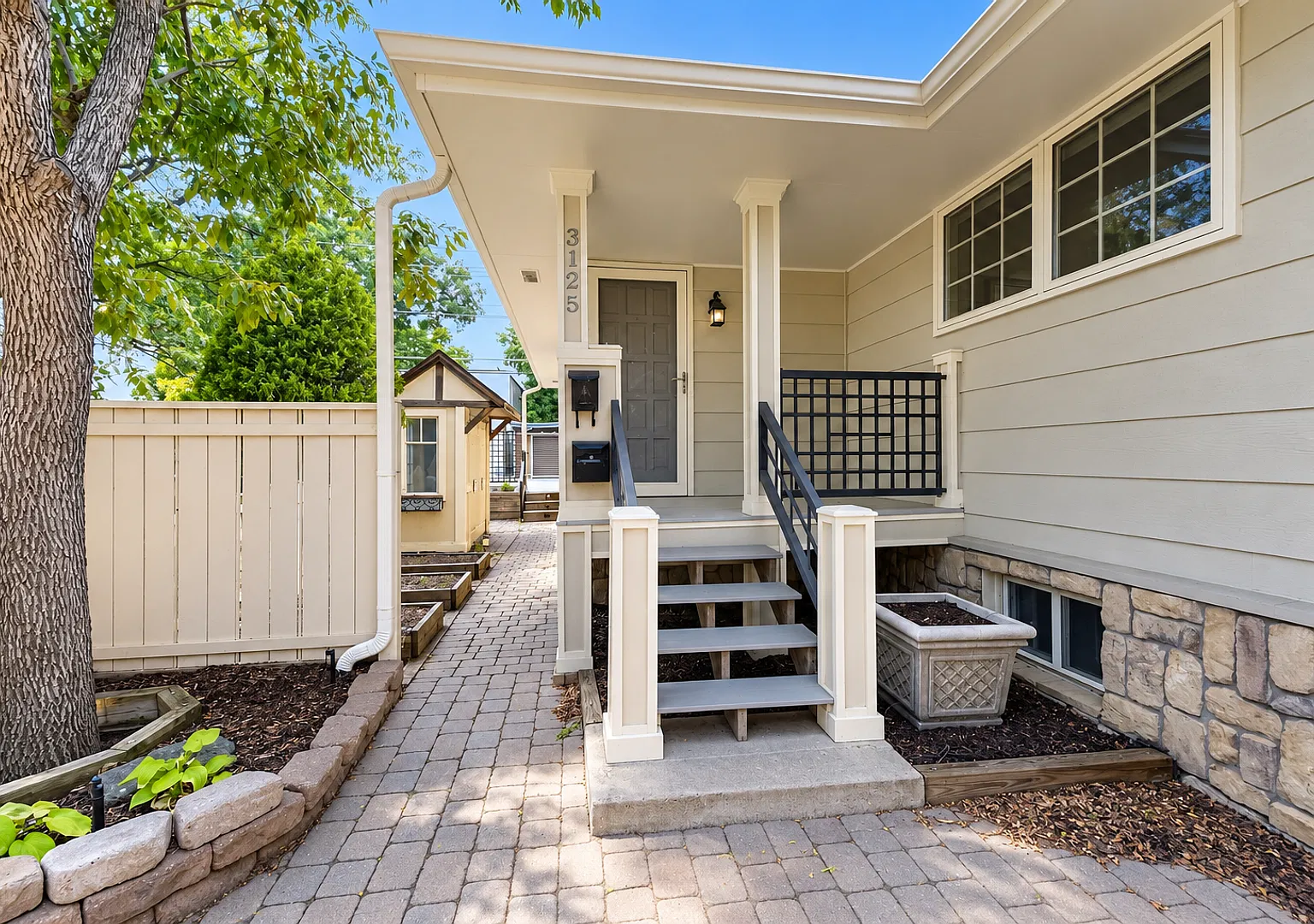 3125 N Raleigh St — Photo 1