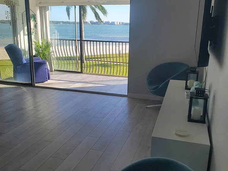 895 S Gulfview Blvd #201 — Photo 29