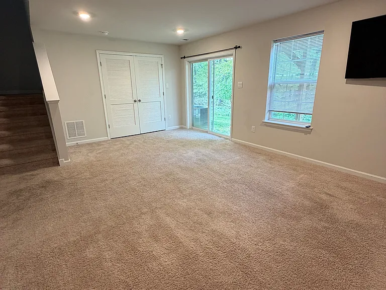 28 Foundry Blvd — Photo 24