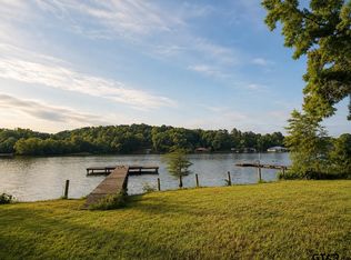 2404 Lake Park Ln, Jacksonville, TX 75766