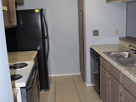 3rd image of 5211 Gawain Dr