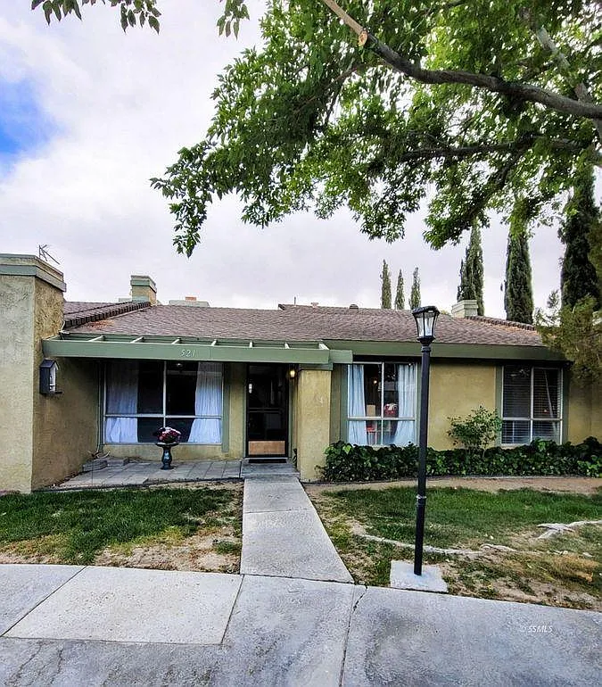 2 bed, 1267 sqft, $1,700 — Photo 2