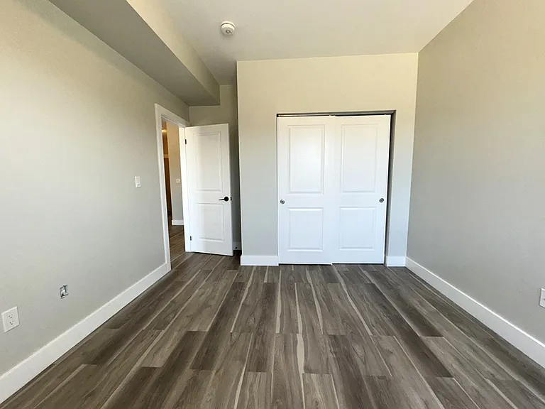 61 Thompsons Rd W #201 — Photo 13