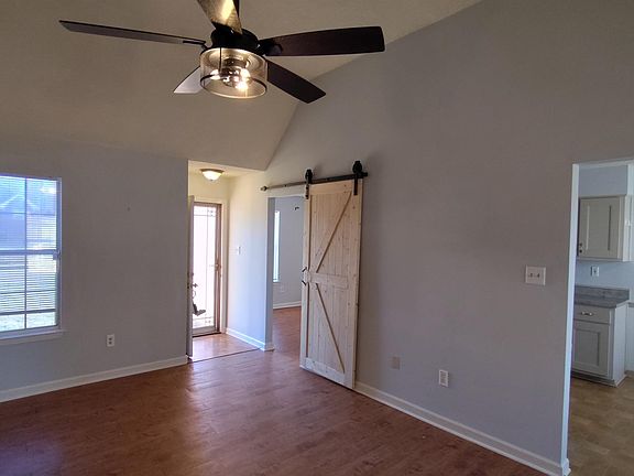 3rd image of 6658 Cindy Lynn Ln