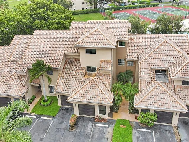 1st image of 16339 Malibu Dr