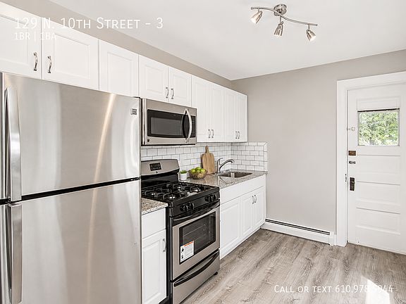 4th image of 129 N 10th St APT 3