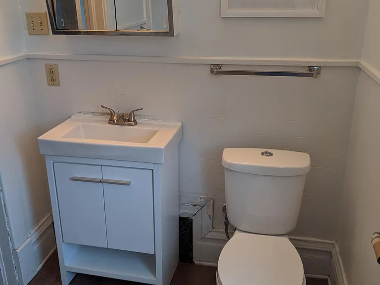 2116 Olive St #3 — Photo 8