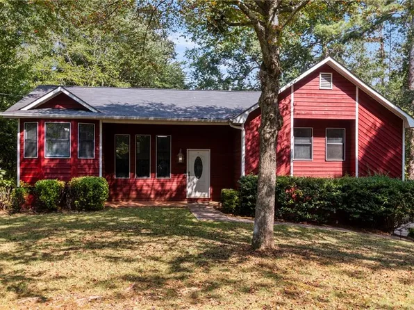 5792 Stonehaven Dr NW, Kennesaw, GA 30152