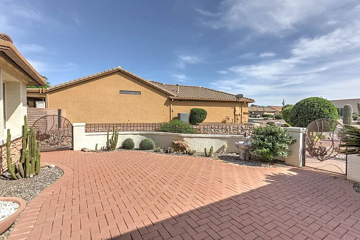 884 N Keyes Rd — Photo 3