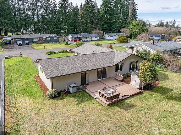 2nd image of 702 Englund Avenue