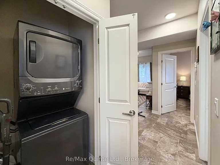 76 Ridgeway Pl — Photo 10