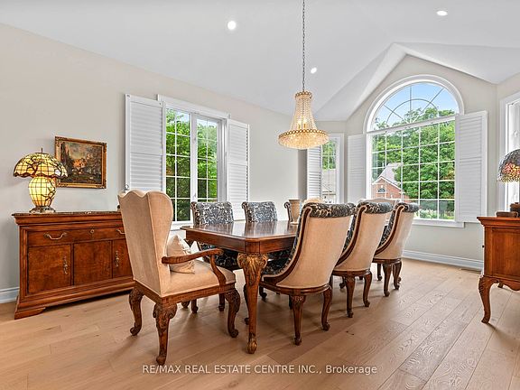 4th image of 235 Ridge Rd