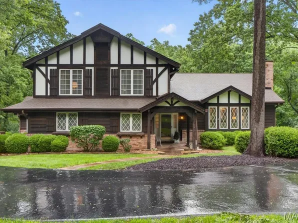 1544 Horseshoe Ridge Rd, Chesterfield, MO 63005