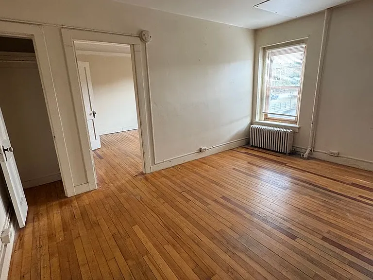 57 Broad St — Photo 2