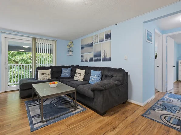 220 Bedford St #E11, Bridgewater, MA 02324