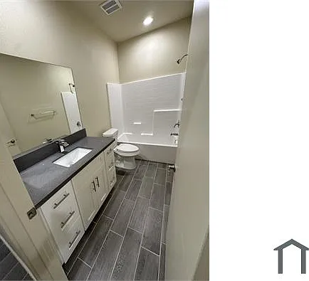 13701 El Rio Ln — Photo 9