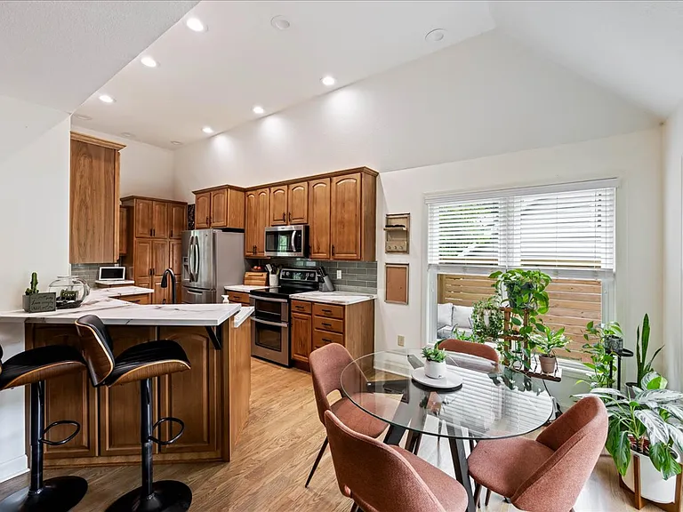 6525 NW Melody Ct #1 — Photo 3