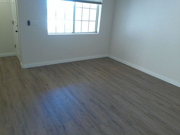 3rd image of 3085 Arapaho Dr APT 1
