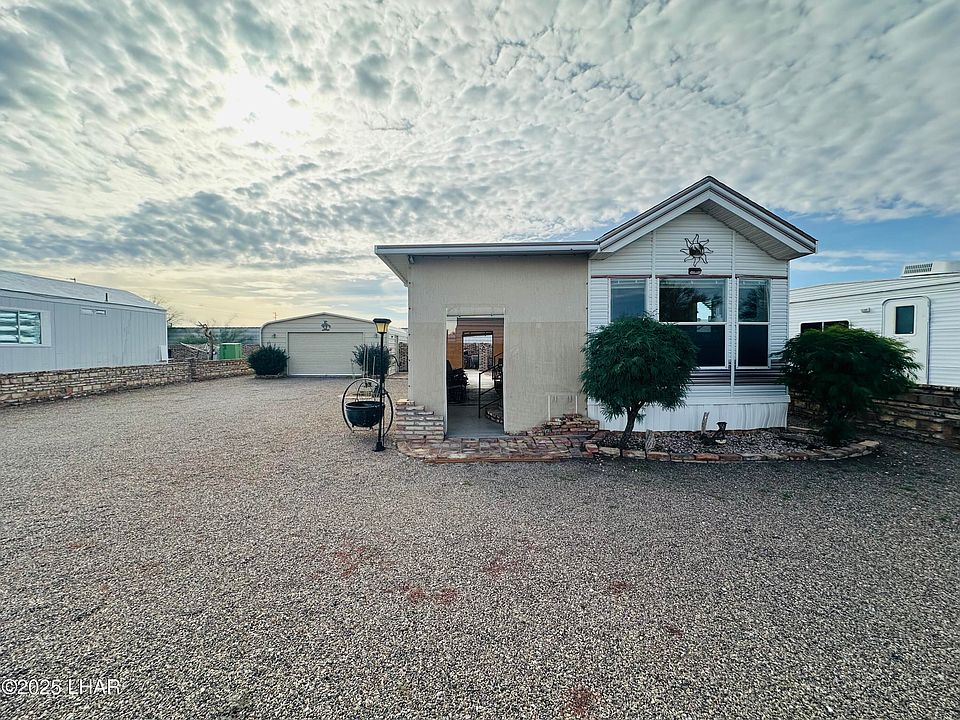 1st image of 200 N Moon Mountain Ave #38