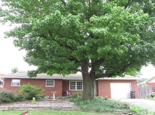 12 Airwood Dr, East Alton, IL