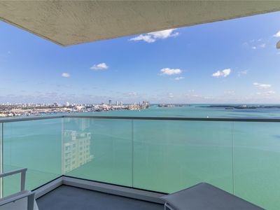 800 Claughton Island Dr APT 2801, Miami, FL, 33131