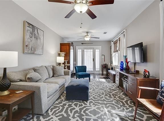5th image of 4322 Jena St