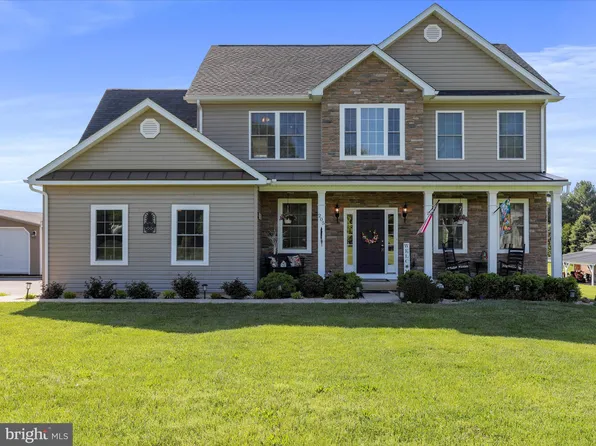 205 Quaint Swan Dale Dr, Martinsburg, WV 25404