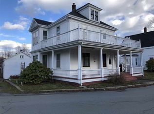 37 Tannery Rd, Lunenburg, NS B0J2C0