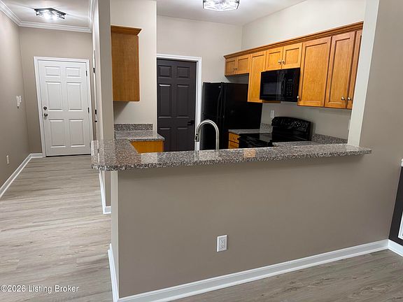 3rd image of 4901 Crossing Spring Way Unit 101