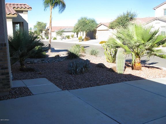 3rd image of 933 E Pasture Canyon Dr