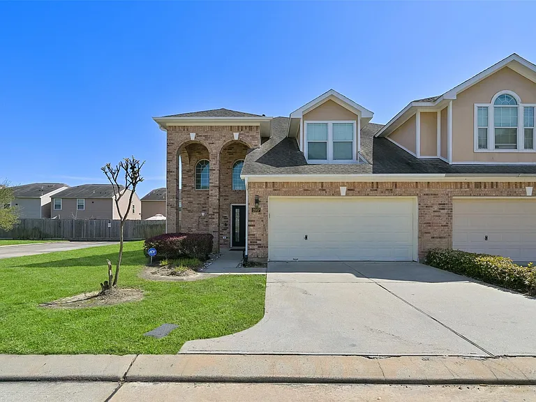 2007 Que Manor Dr — Photo 3