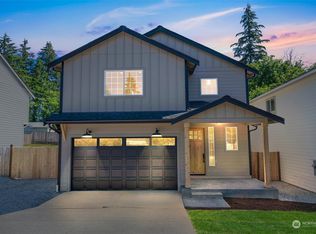 910 99th Street Ct S, Tacoma, WA