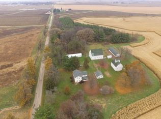 4149 School Rd, Chadwick, IL 61014