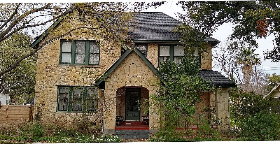 1st image of 459 Furr Dr