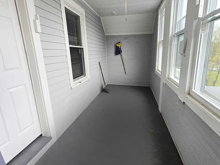 652 Watertown Ave — Photo 10
