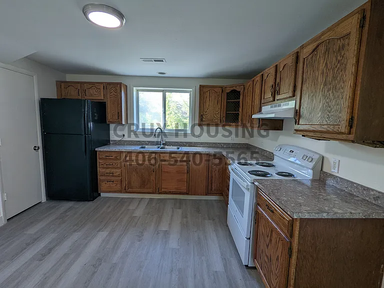 621 6th Ave N #5 — Photo 6
