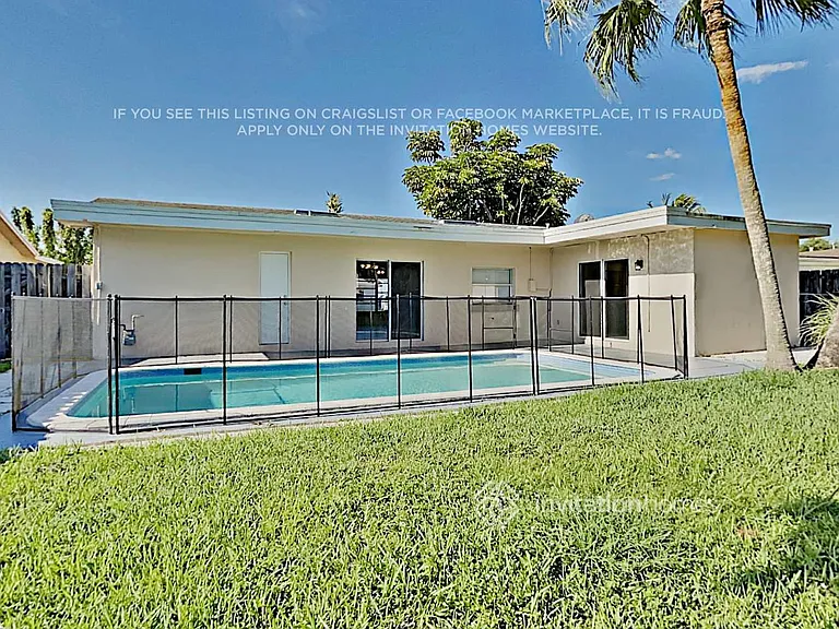 9558 NW 19th Pl — Photo 18